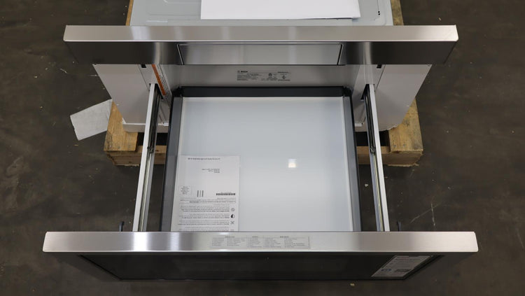 Bosch 800 Series 30" 1.2 Cu.Ft. Smart Tilt Display Microwave Drawer HMD8054UC