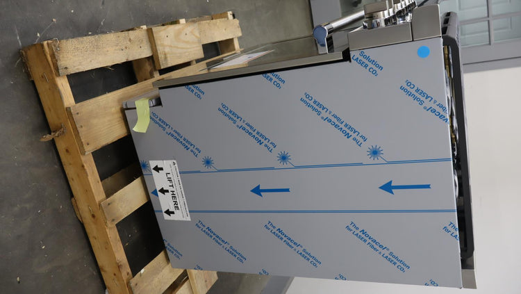 Thermador 30 Inch Stainless Freestanding Professional Dual Fuel Range PRD304WHU