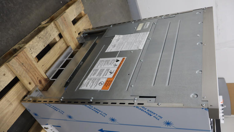 Thermador 30 Inch Stainless Freestanding Professional Dual Fuel Range PRD304WHU