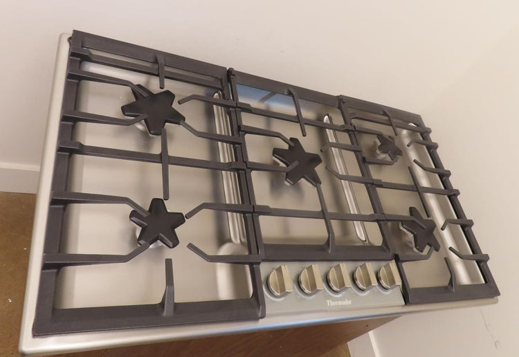 Thermador Masterpiece Series SGSXP365TS 36" Gas Cooktop Full Warranty