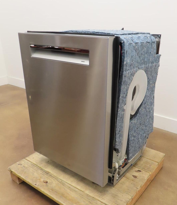 Bosch Benchmark Series SHP9PCM5N 24" Integrated 38 dBa Stainless Dishwasher