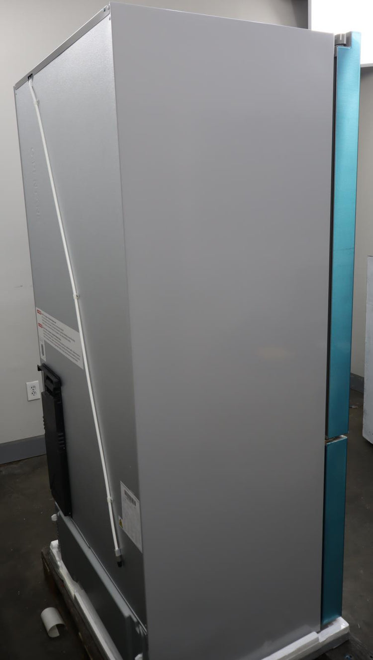 Thermador 36" SS Professional Series French Door Smart Refrigerator T36FT820NS