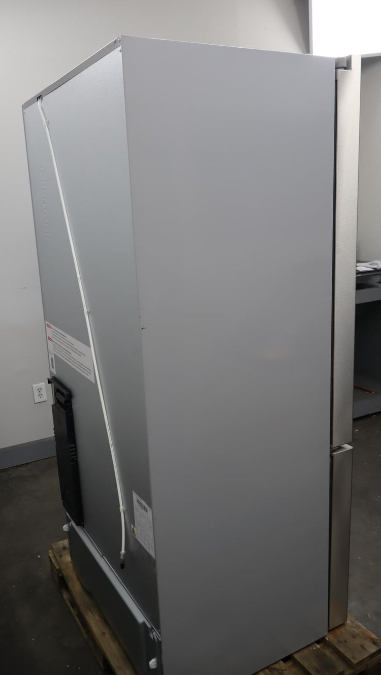 Thermador 36" SS French Door Smart Professional Series Refrigerator T36FT820NS