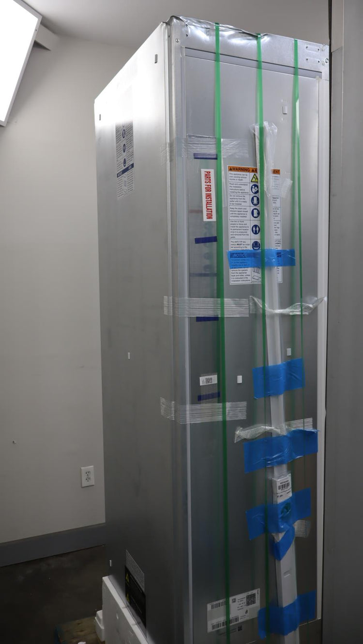 Thermador 48" Smart P.R Freedom Refrigeration Columns T30IR905SP / T18IF905SP