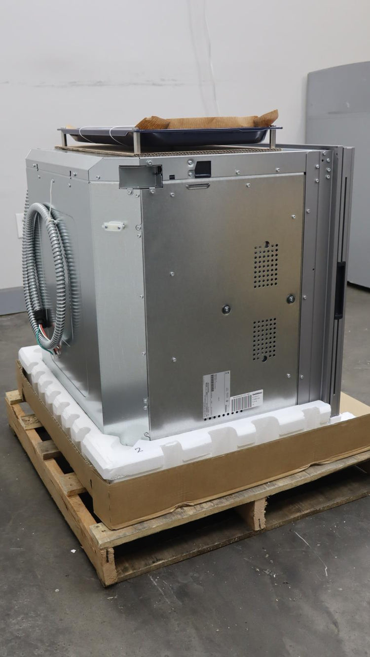 Gaggenau 30" Home Connect 4.5 cu.ft Smart Electric 400 Series Wall Oven BO480613