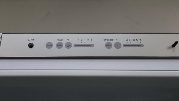 Bosch 500 Series 24" SS Counter Depth Bottom-Freezer Refrigerator B11CB50SSS - Alabama Appliance