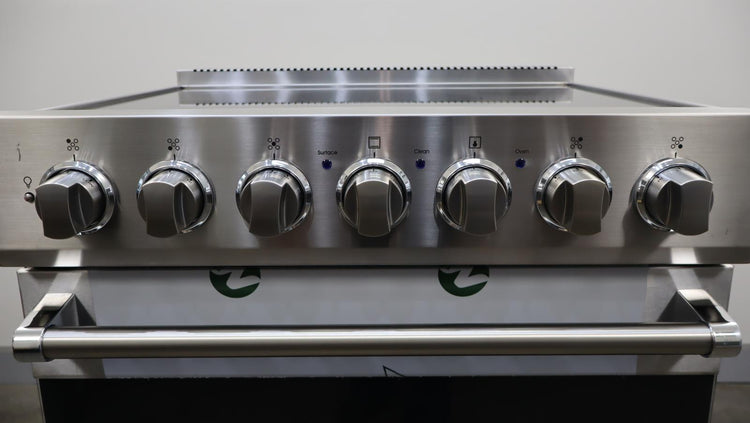 Viking 3 Series '24 30" 4.7 c.f 5 element Self-Clean Electric Range RVER33015BSS