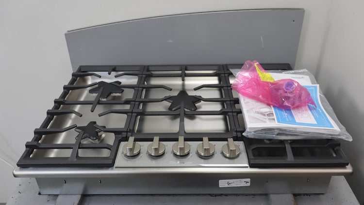 Thermador 30" Stainless 5 Star Burner Masterpiece Series Cooktop SGSXP305TS