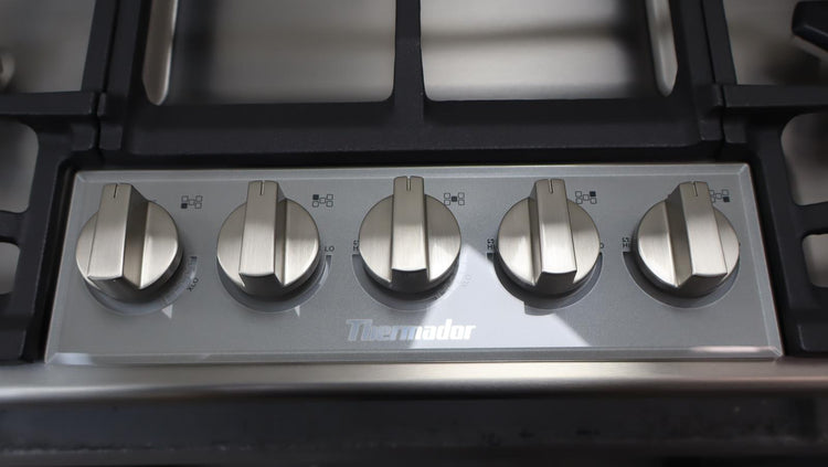 Thermador 30" Stainless 5 Star Burner Masterpiece Series Cooktop SGSXP305TS