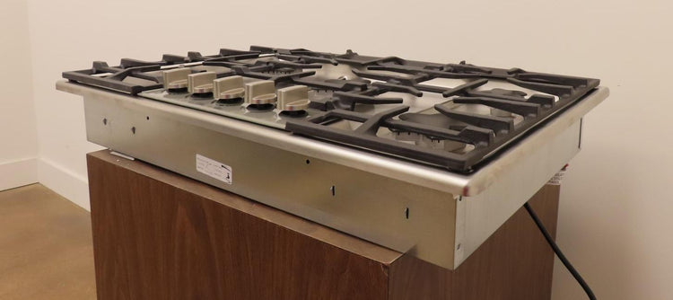 Thermador Masterpiece Series SGSXP305TS 30" 5 Star Burners Cooktop