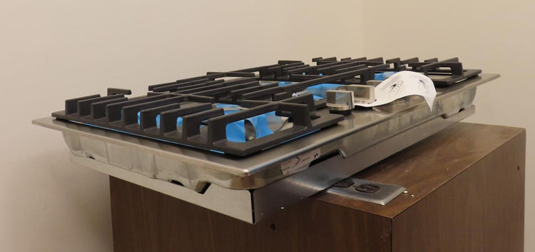 Bosch 800 Series NGM8059UC 30 inch Stainless Steel Built-In Gas Cooktop Perfect - Alabama Appliance