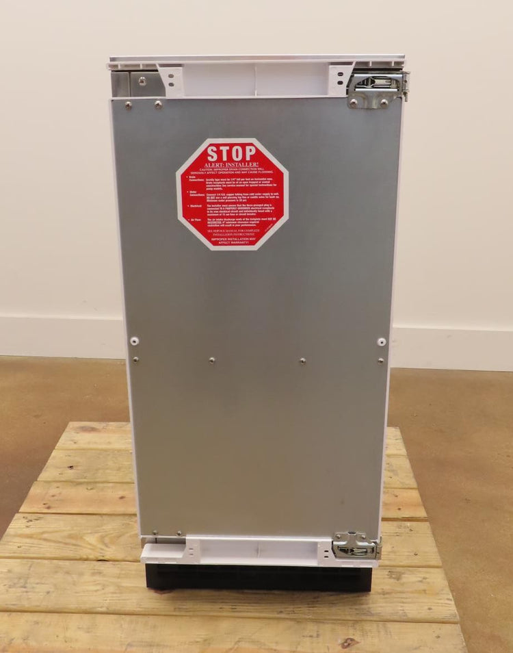 Scotsman Brilliance Series SCCP50MB1SU 15 inch Undercounter Gourmet Ice Machine