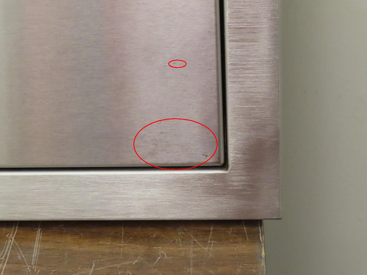 Lynx Professional Grill Series LDR24L 24 in Single Access Door: Left Hinge Swing