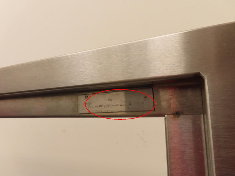 Lynx Professional Grill Series LDR24L 24 in Single Access Door: Left Hinge Swing