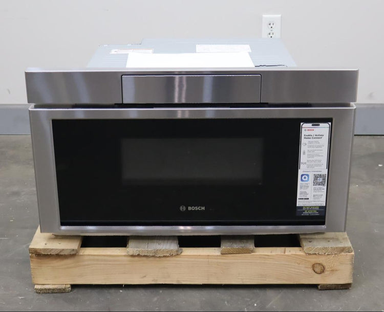 Bosch 800 Series 30" Tilt Display Smart 1.2 Cu.Ft. Microwave Drawer HMD8054UC