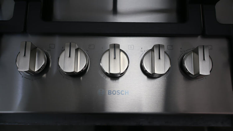 Bosch 30" 5 Sealed Burners Stainless Built-In 800 Series Gas Cooktop NGM8059UC