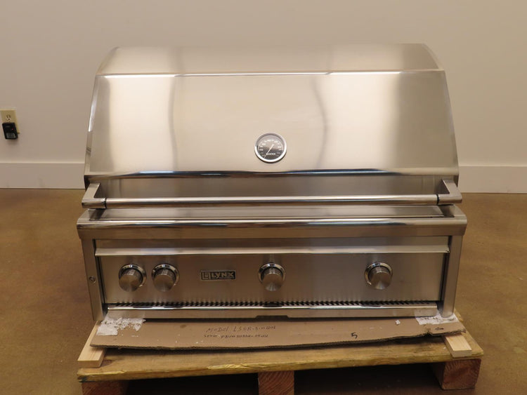 Lynx Professional Grill Series L36R3NG 36" 935 Cooking Surface BuiltIn Grill Pic
