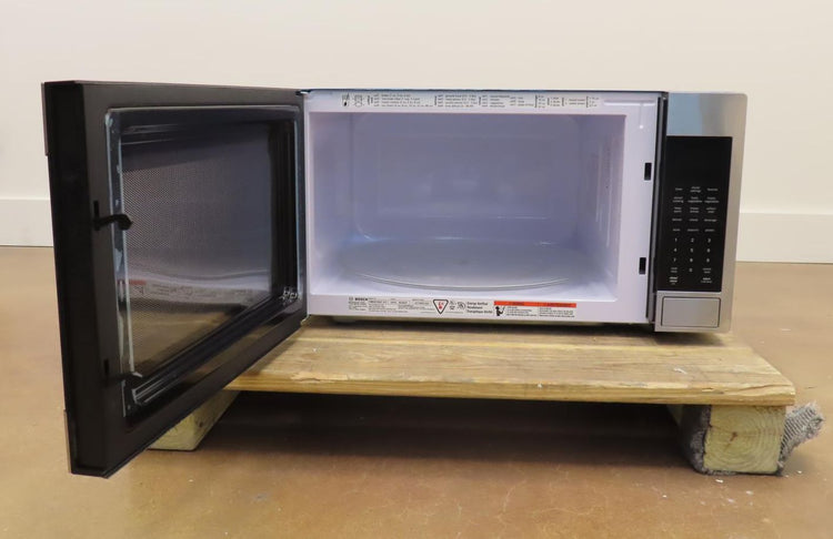 Bosch 300 Series HMB30155UC 24" Built-In Microwave Oven 2.1 cu.ft. Capacity Pics