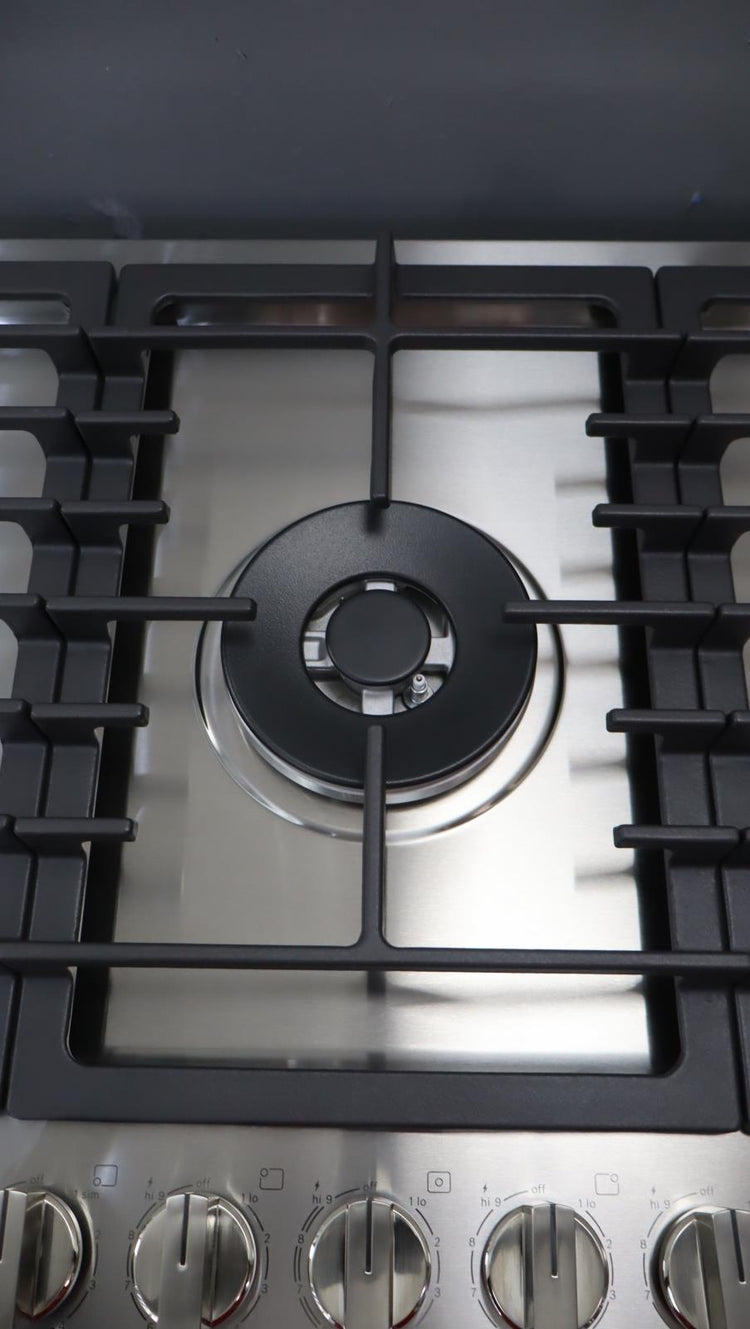Bosch 800 Series 36" 5 Sealed Burners Built-In Gas Cooktop NGM8659UC