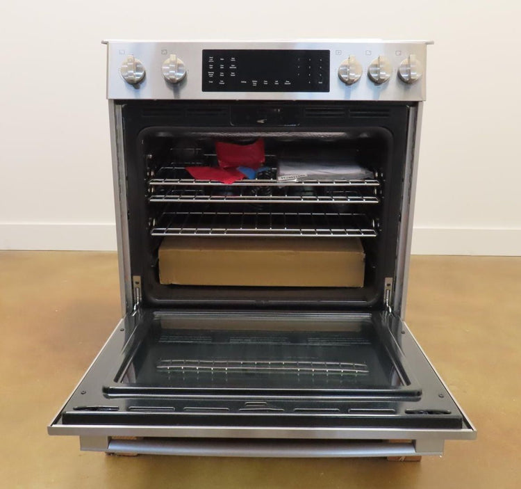 Bosch 800 Series HDI8056U 30" Slide-In Dual Fuel Stainless Steel Range Images