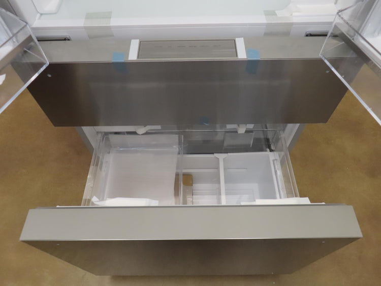 Bosch 800 Series B36CL80SNS 36" French Door Counter Depth Smart Refrigerator Pic