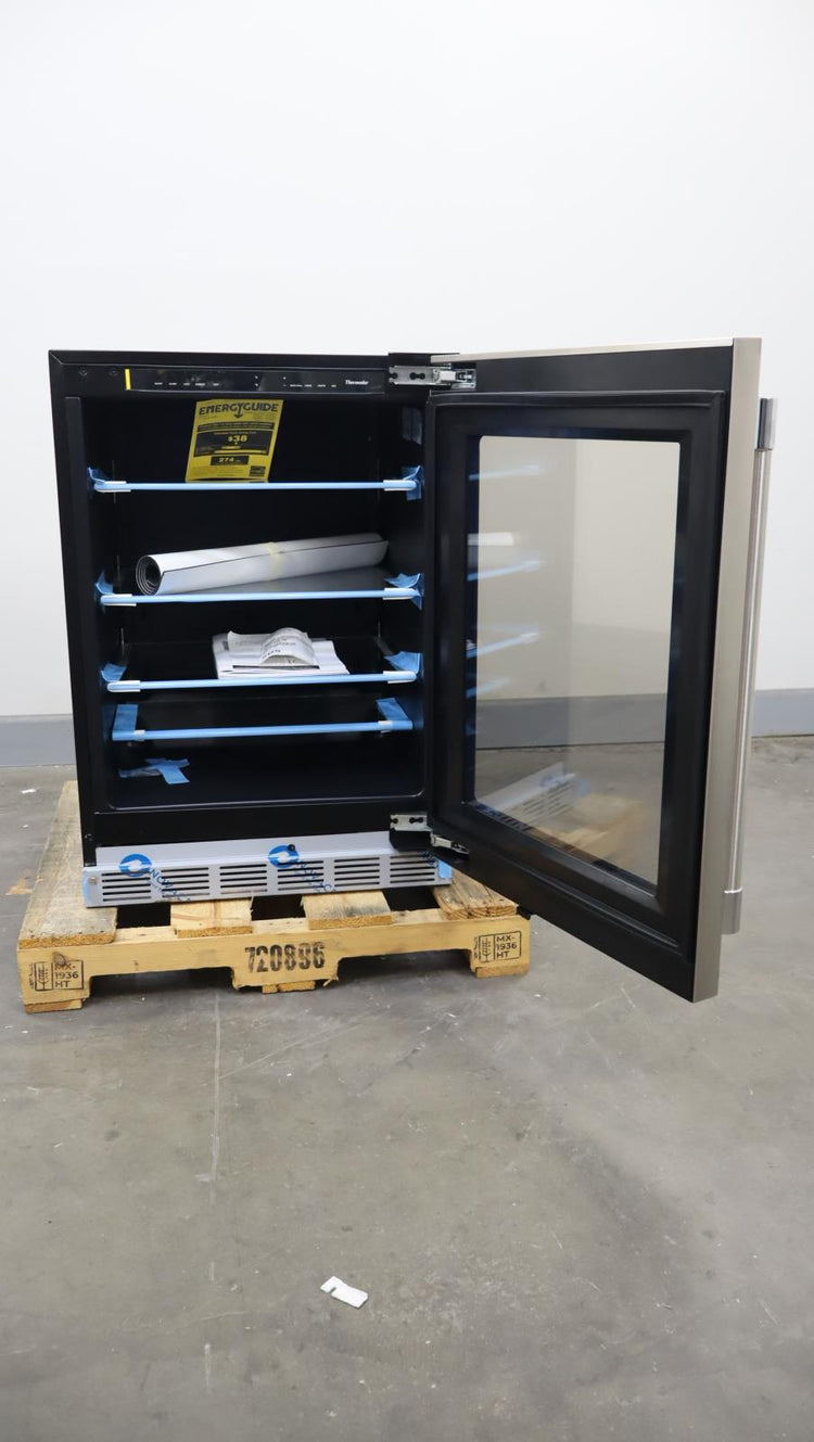 Thermador Freedom Collection 24" Built-In Undercounter Refrigerator T24UR925RS