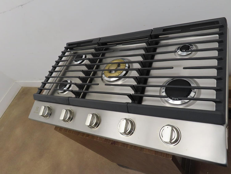 Electrolux ECCG3668AS 36" Gas Cooktop 5 Sealed Burners S. Steel Full Warranty