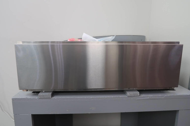 Thermador 30" SS Automatic Shut-Off 450 W heater 2.2 Cu.Ft Warming Drawer WD30WC