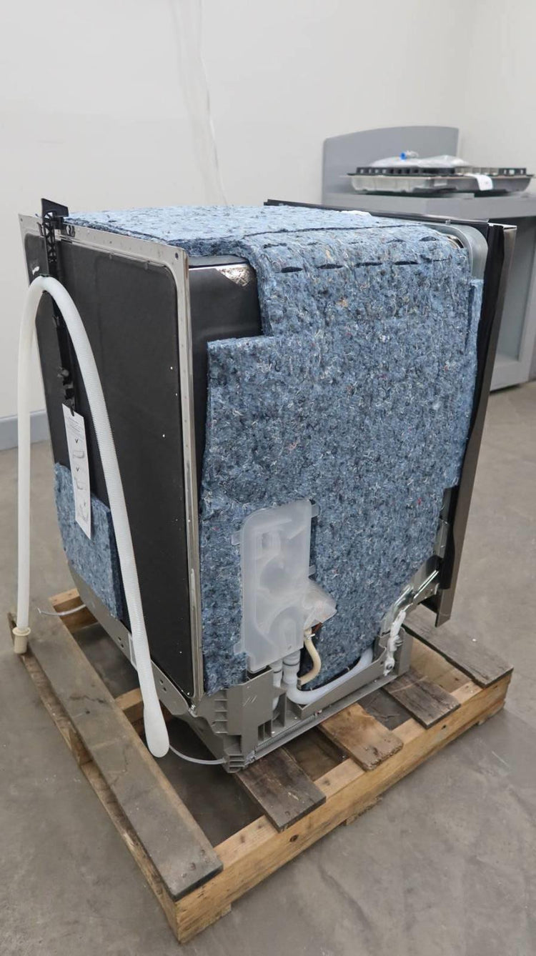 Bosch 800 Series 24" Crystal Dry 42 dB InfoLight Stainless Dishwasher SHEM78Z55N