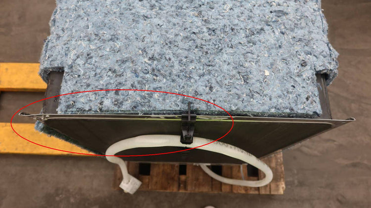 Bosch 300 Series White 24" 44dbA 3rd Rack Integrated Dishwasher SHSM63W52N