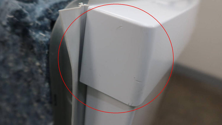 Bosch 300 Series White 24" 44dbA 3rd Rack Integrated Dishwasher SHSM63W52N