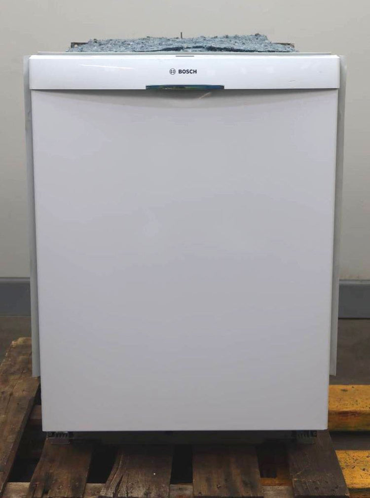 Bosch 300 Series White 24" 44dbA 3rd Rack Integrated Dishwasher SHSM63W52N