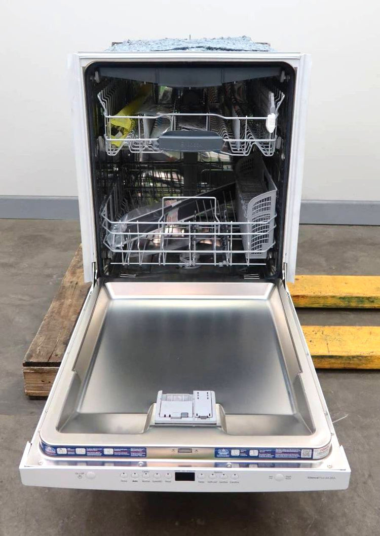 Bosch 300 Series White 24" 44dbA 3rd Rack Integrated Dishwasher SHSM63W52N