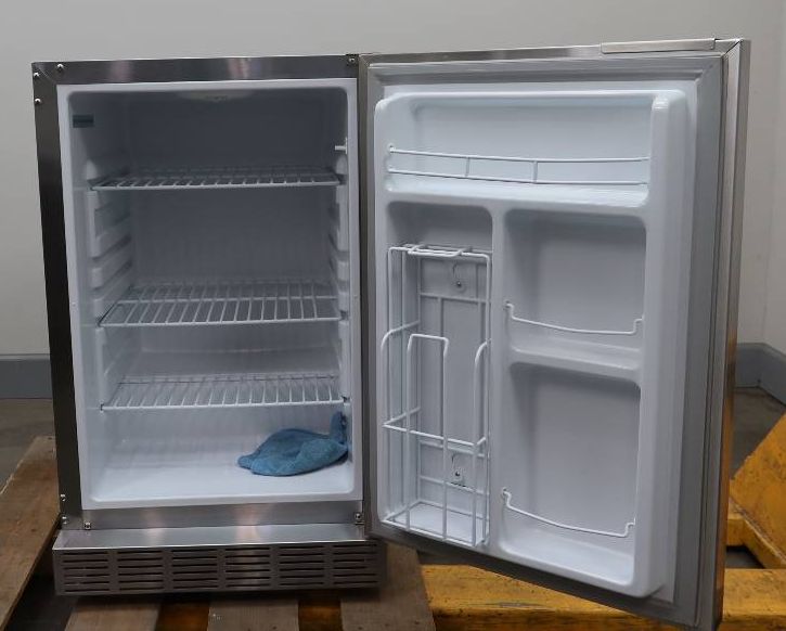 Broilchef Premium Stainless Steel 4.1 Cu.Ft. Outdoor Compact Refrigerator RF40D