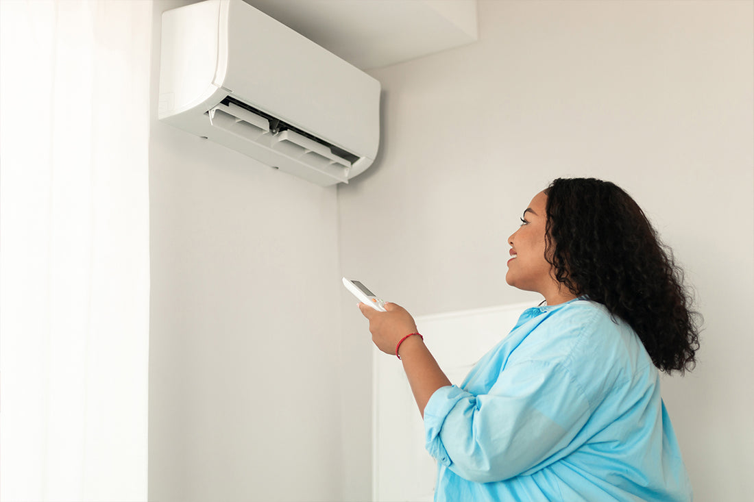 How much does an air conditioner consume per hour? And in a month?
