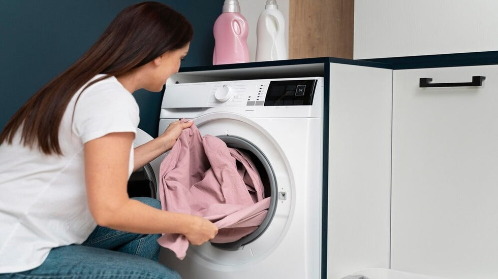 Choosing the Right Washing Cycle for Different Types of Clothes