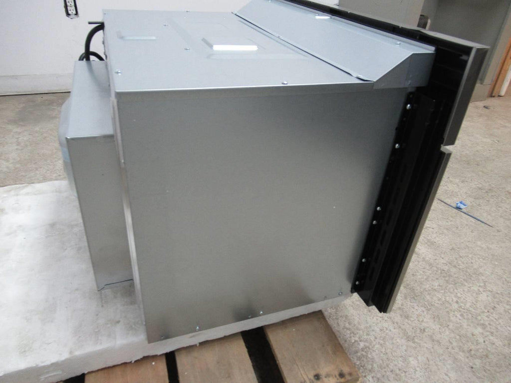 Bosch 800 Series 30" SS True Convection Sensor Cook Speed Oven HMC80152UC