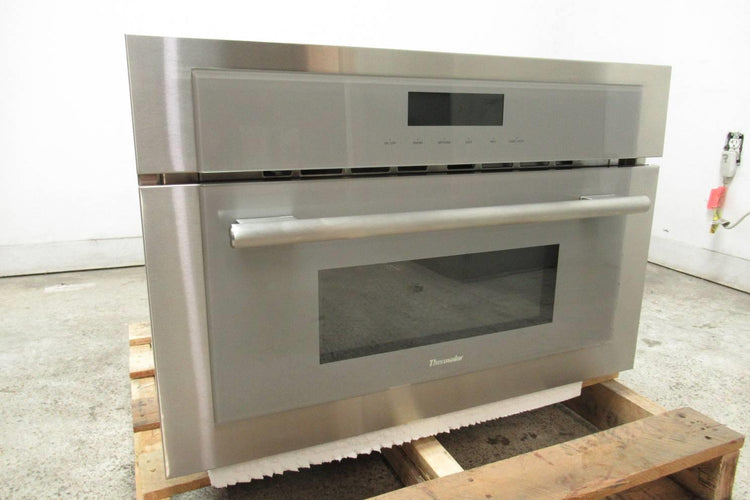 Thermador Masterpiece Series 30" SS 950w 1.6 Cu.Ft. Built In Microwave MB30WS