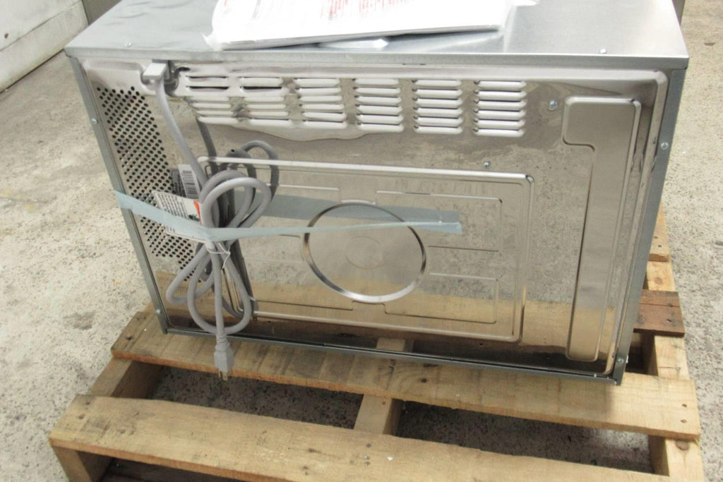 Thermador Masterpiece Series 30" SS 950w 1.6 Cu.Ft. Built In Microwave MB30WS