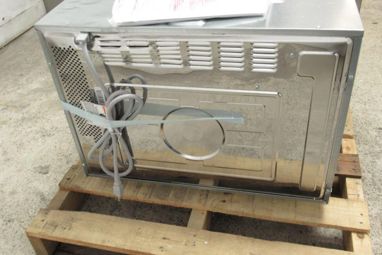 Thermador Masterpiece Series 30" SS 950w 1.6 Cu.Ft. Built In Microwave MB30WS