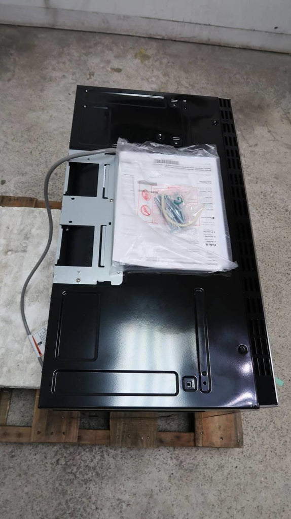 Bosch Benchmark 30" SS 385 CFM Convection Over-the-Range Microwave HMVP053U - Alabama Appliance