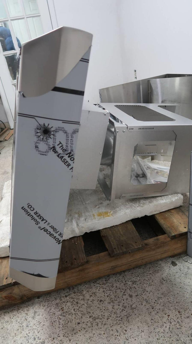 NIB Thermador Professional Serie 42" LED Light Professional Island Hood HPIN42WS