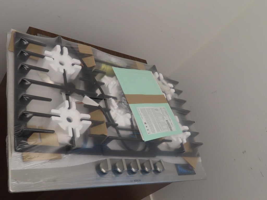 Bosch 800 Series NGM8057UC  30" 5-Burner Gas Cooktop Perfect Full Warranty