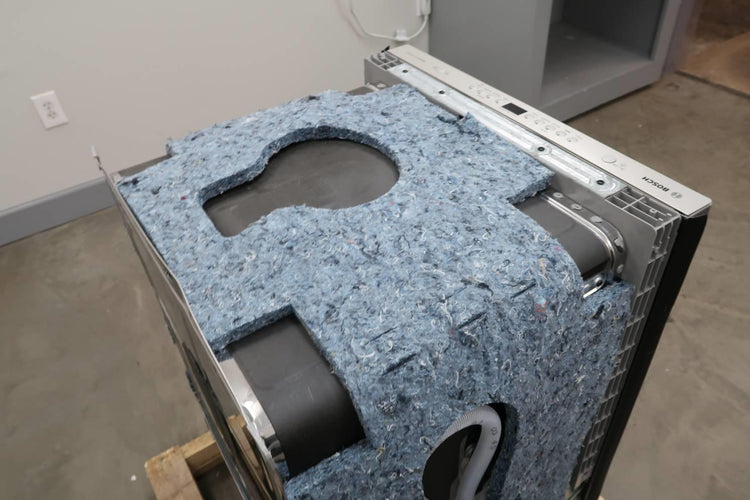 Bosch Ascenta 24" SS 15 Place Setting Integrated 48dB Dishwasher SHXM4AY55N