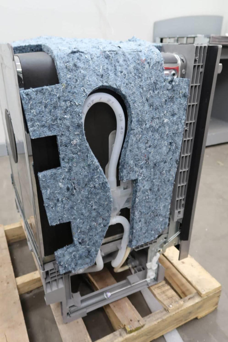 Bosch Ascenta 24" SS 15 Place Setting Integrated 48dB Dishwasher SHXM4AY55N