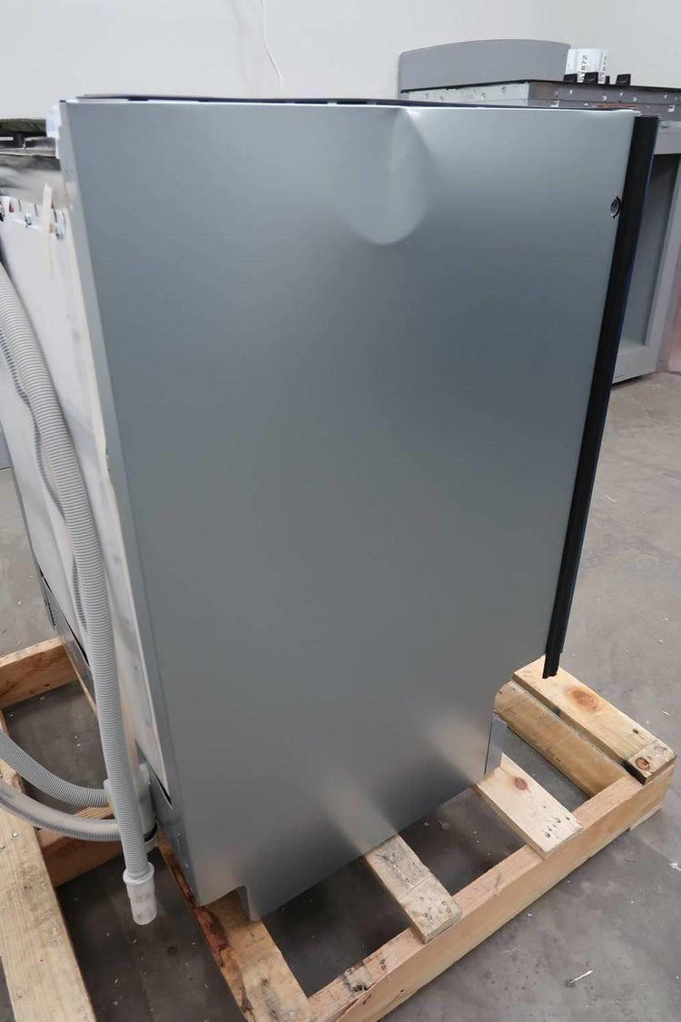 Gaggenau 400 Series 24" PR ADA Sensor Clean Smart 42dB Dishwasher DF480700F