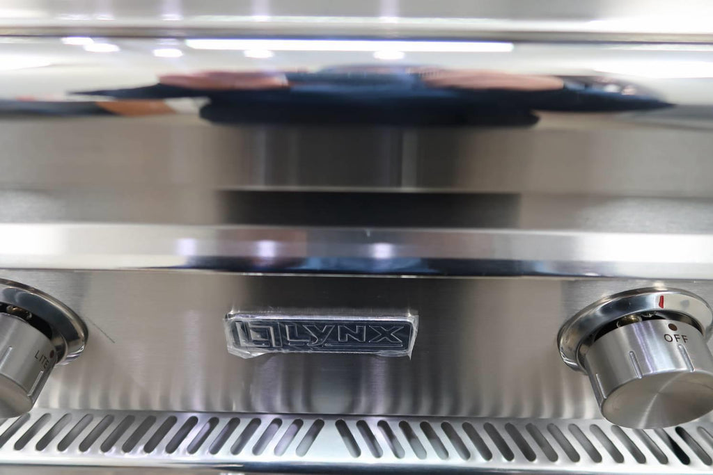 Lynx Professional Grill Series 54" 1555 sq.in Cooking Zone NG Grill L54TRFNG