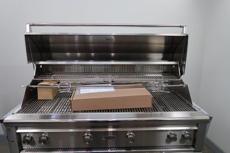 Lynx Professional Grill Series 54" 1555 sq.in Cooking Zone NG Grill L54TRFNG
