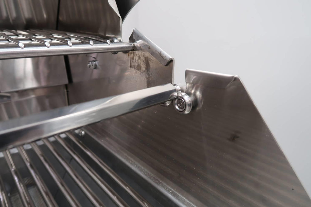 Lynx Professional Grill Series 54" 1555 sq.in Cooking Zone NG Grill L54TRFNG