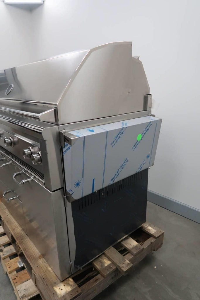 Lynx Professional Grill Series 54" 1555 sq.in Cooking Zone NG Grill L54TRFNG
